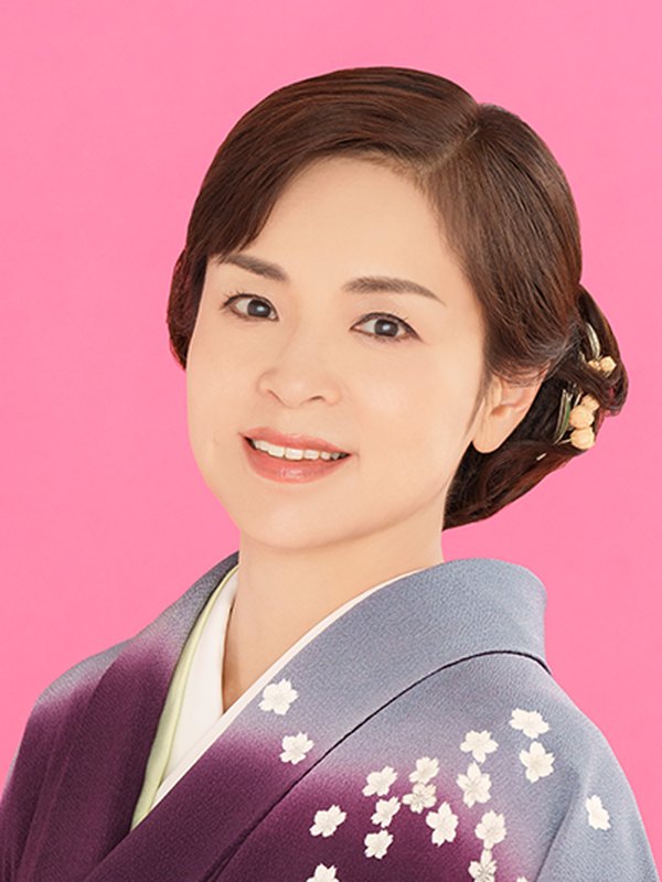 石原詢子